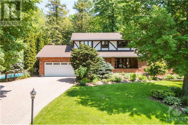 6431 CLINGIN LANE, Manotick