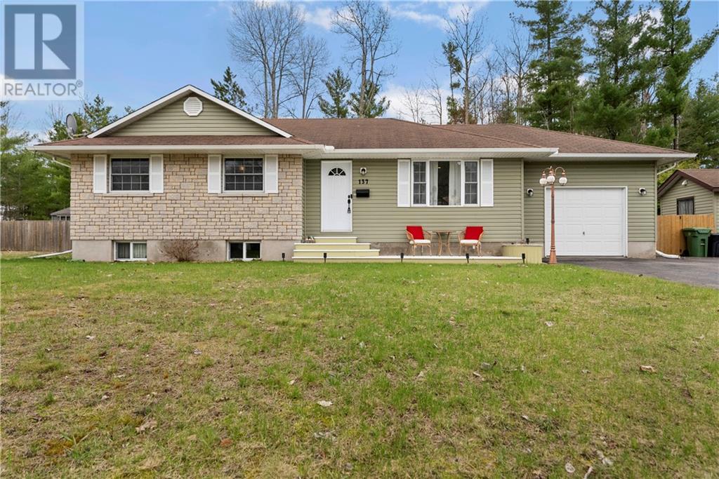 Listing 1340111 - Large Photo # 1