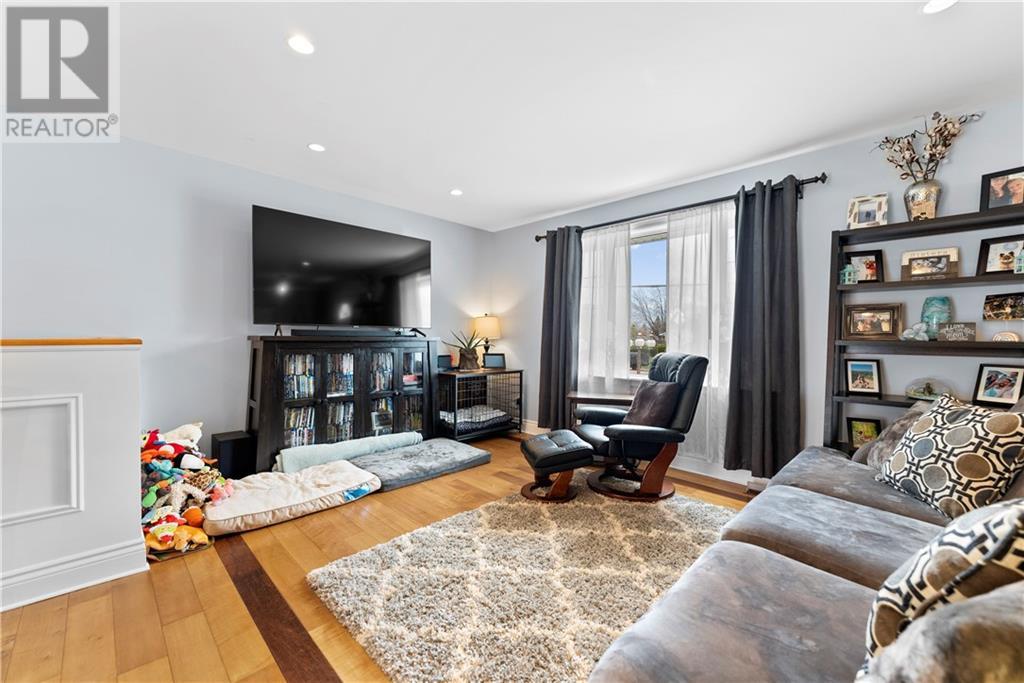 Listing 1340111 - Large Photo # 4