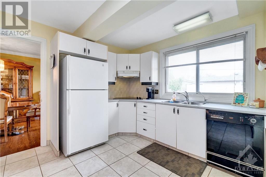 Listing 1340125 - Large Photo # 15