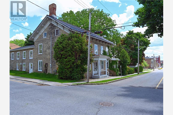 388 CENTRE STREET, Prescott