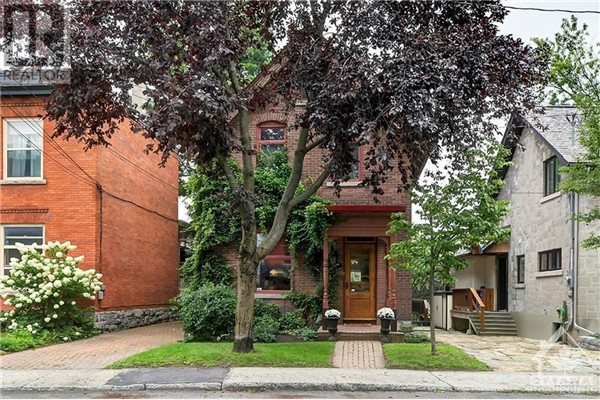 18 WILTON CRESCENT, Ottawa