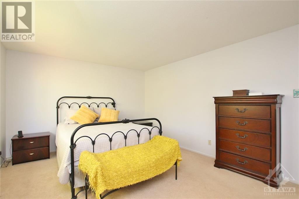 Listing 1340611 - Large Photo # 16