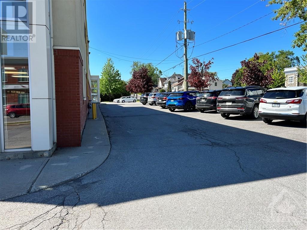 2246 LAURIER STREET UNIT#203, #203