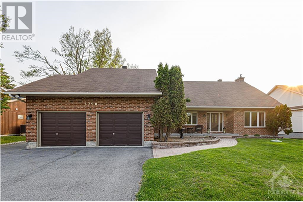 1798 RIVER ROAD, Manotick