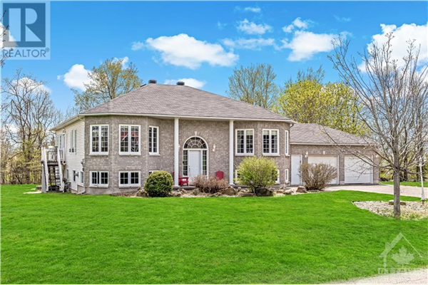 8396 VAN RENS STREET, Metcalfe