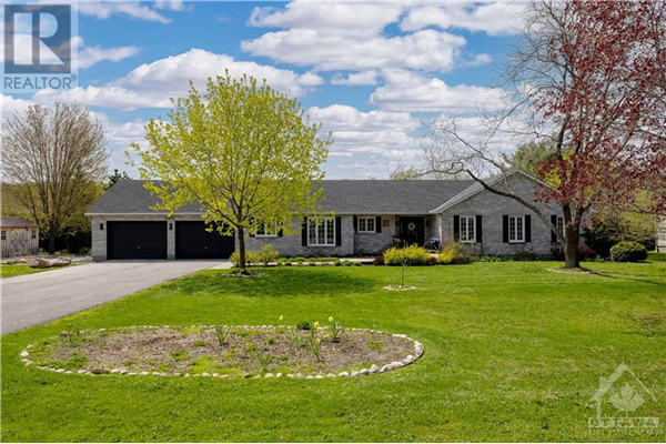 2371 OVERDALE DRIVE, Cumberland