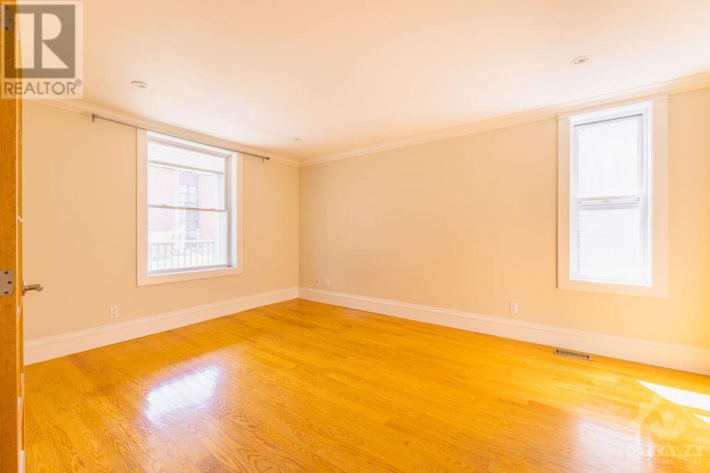 Listing 1342047 - Large Photo # 4