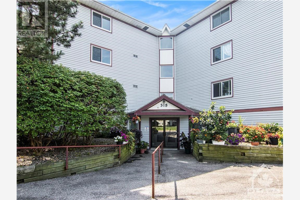 318 LORRY GREENBERG DRIVE UNIT#313, Ottawa