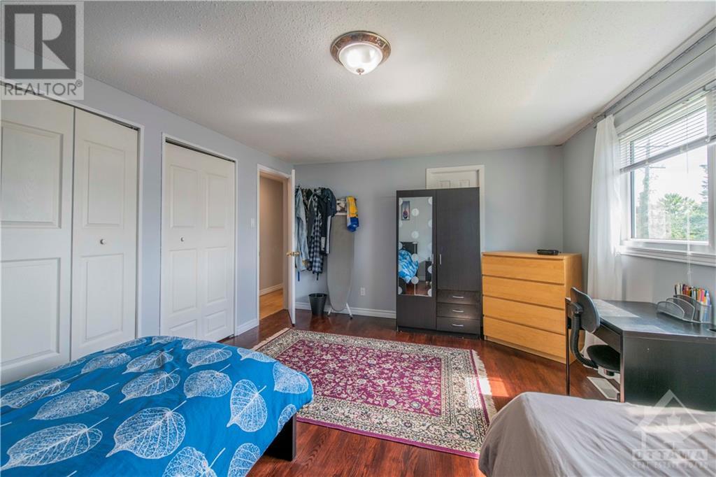 Listing 1342448 - Large Photo # 16