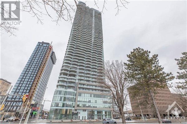 805 CARLING AVENUE UNIT#3404, Ottawa