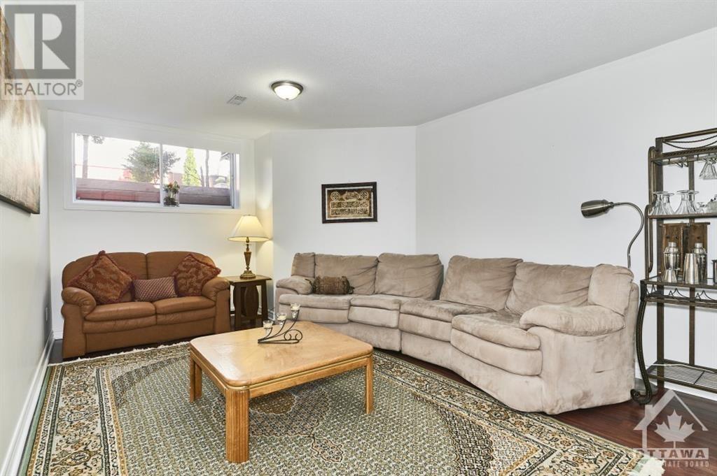 Listing 1342561 - Large Photo # 24