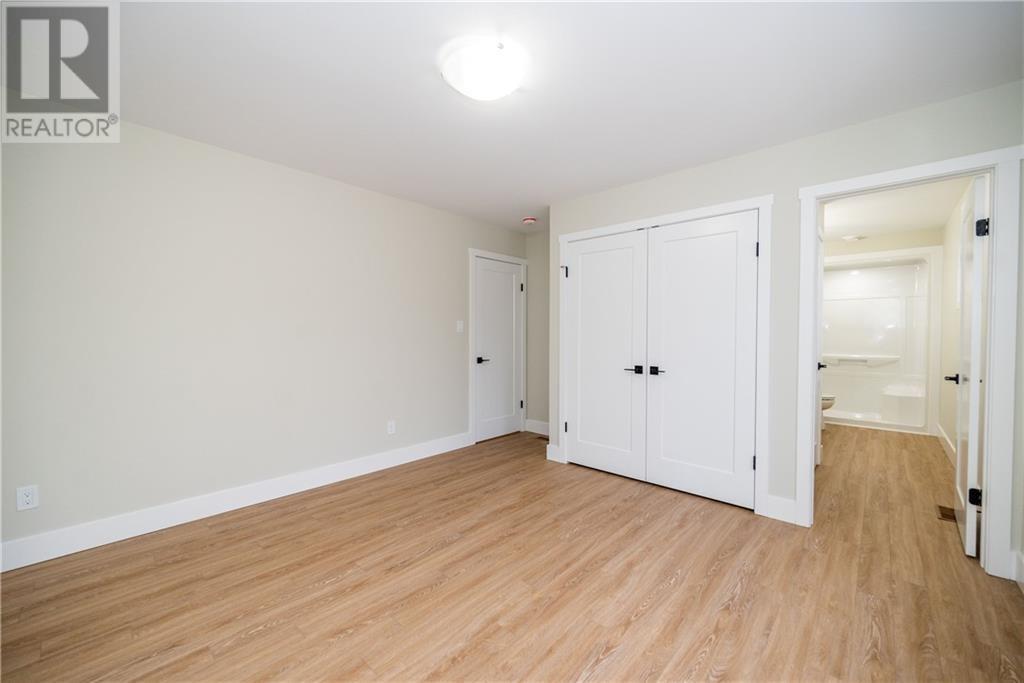 Listing 1342615 - Large Photo # 18