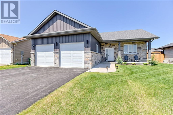 12 LIAM STREET, Petawawa