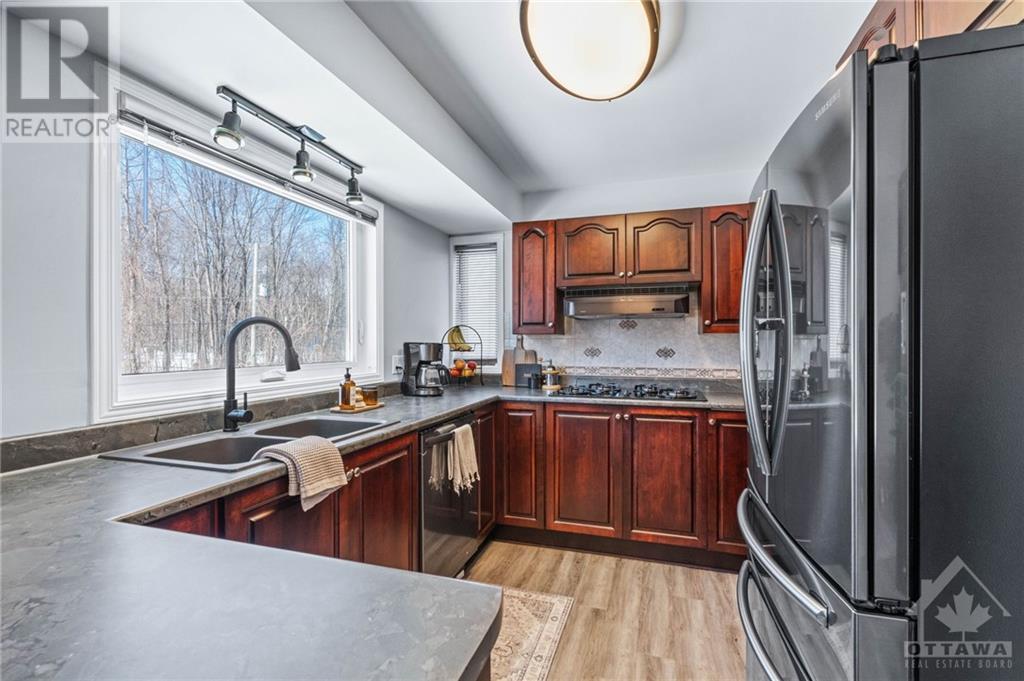 Listing 1342784 - Large Photo # 11