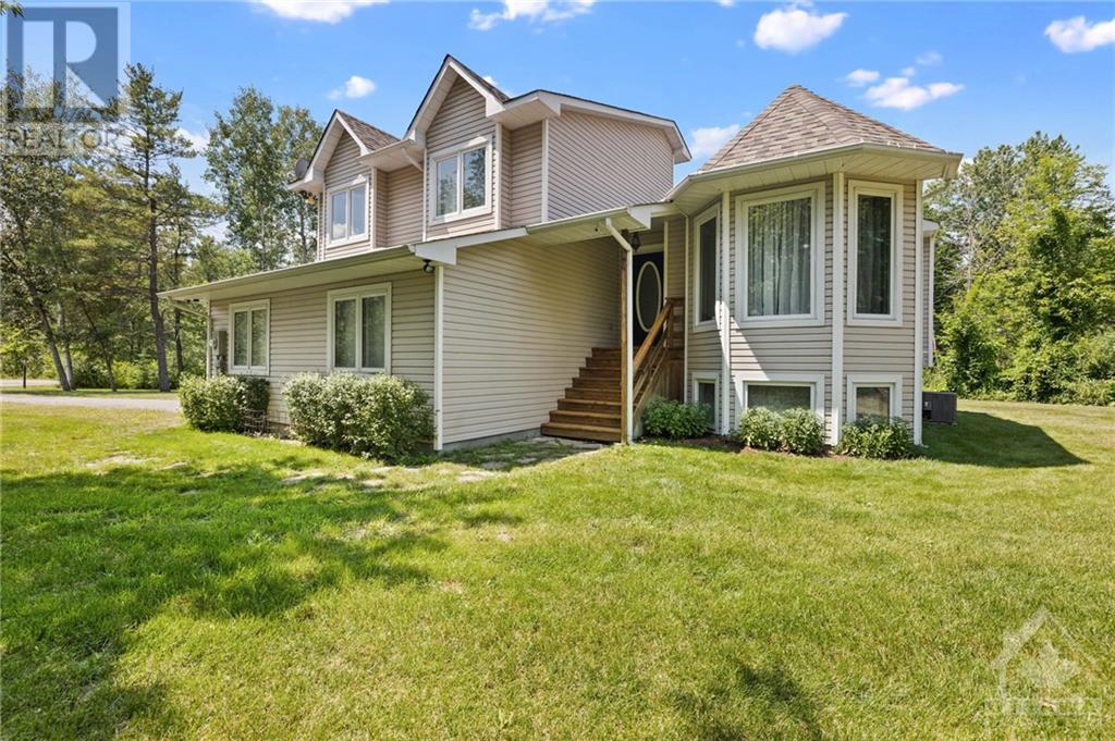 Listing 1342784 - Large Photo # 1