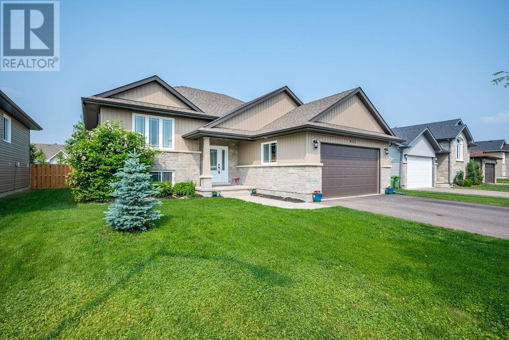 Listing 1342838 - Large Photo # 1