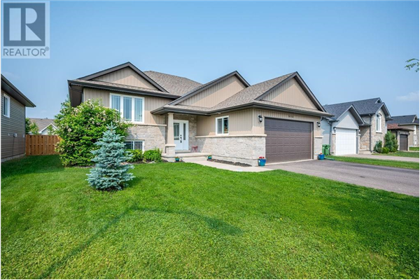 523 GARDNER CRESCENT, Petawawa