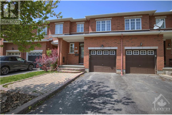 208 DEERCROFT AVENUE, Ottawa