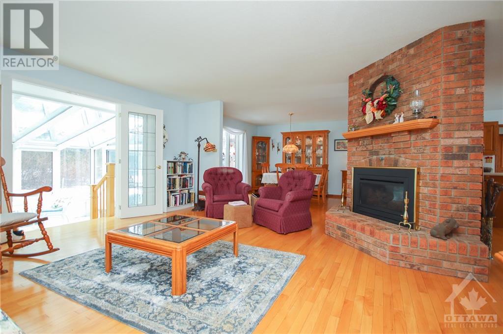 Listing 1342956 - Large Photo # 5
