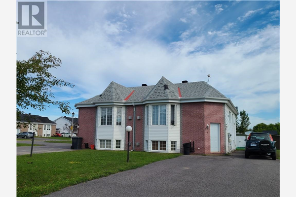 721-725 NELSON STREET E, Hawkesbury