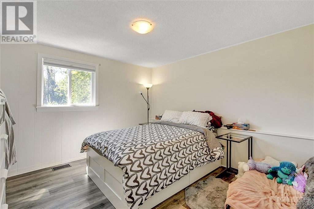 Listing 1343323 - Large Photo # 14