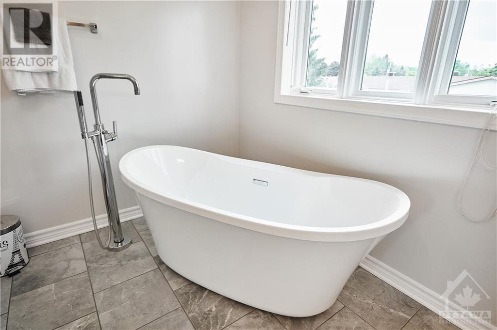 Listing 1343334 - Large Photo # 15