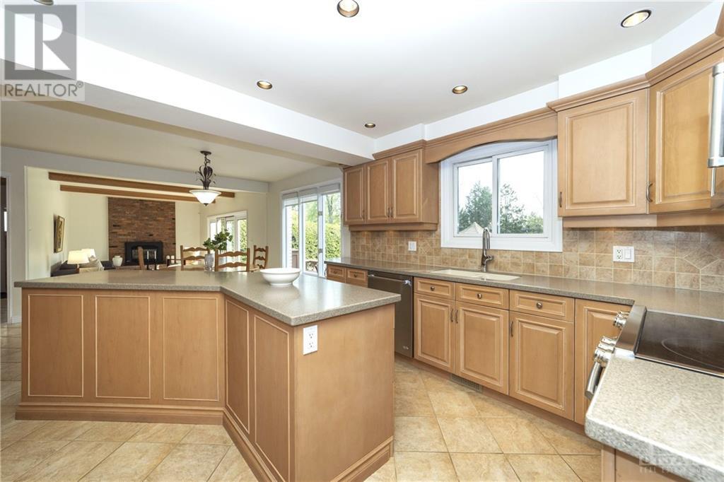Listing 1343514 - Large Photo # 10
