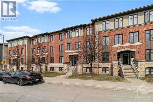 567 CHAPMAN MILLS DRIVE UNIT#B, Ottawa