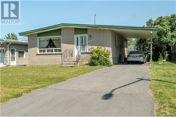 434 BEACH AVENUE, Cornwall