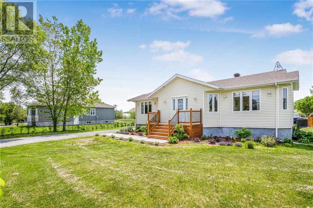 Listing 1343627 - Large Photo # 3