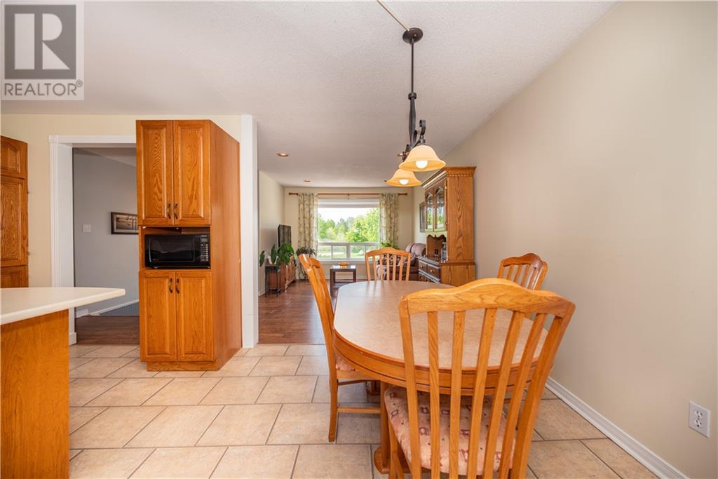 Listing 1343718 - Large Photo # 7