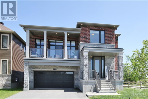 753 COAST CIRCLE, Manotick