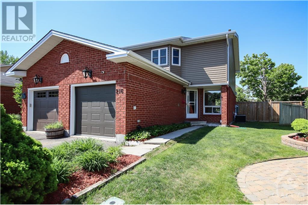 216 HUNTERSFIELD DRIVE, Ottawa