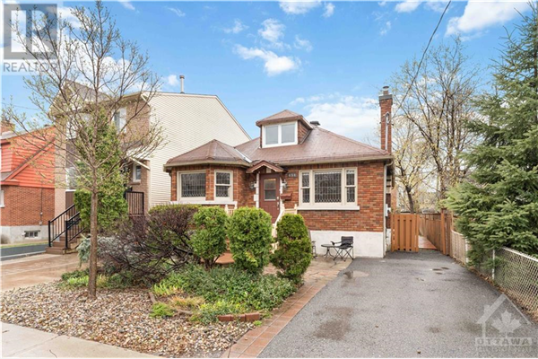 654 CHURCHILL AVENUE N, Ottawa