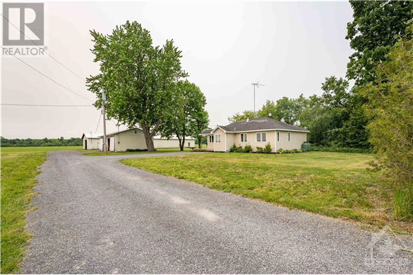 2942 RONDEAU ROAD, Clarence-Rockland