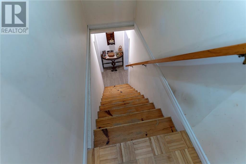Listing 1345079 - Large Photo # 16