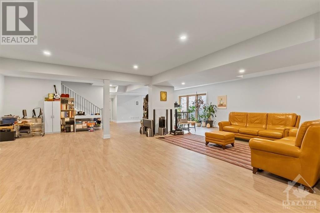 Listing 1345148 - Large Photo # 24