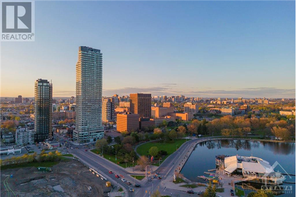 805 CARLING AVENUE UNIT#3901, Ottawa