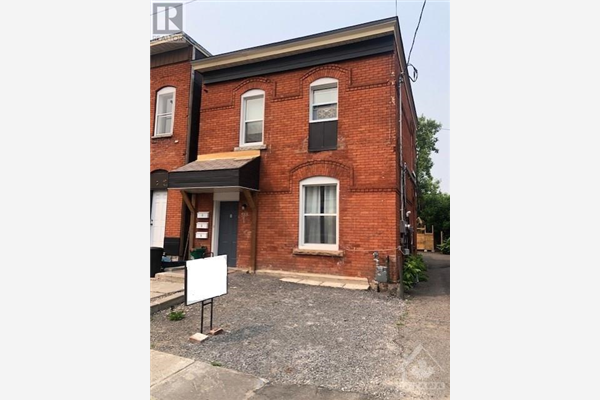 358 BOOTH STREET, Ottawa