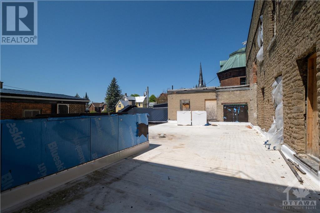 58-60 KING STREET W