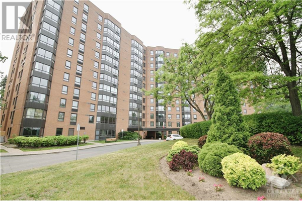 80 SANDCASTLE DRIVE UNIT#710, Ottawa