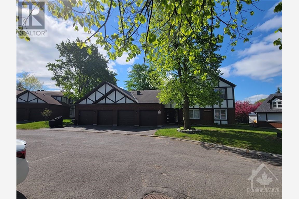 10 STONEHILL COURT UNIT#D, Kanata