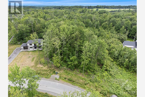 1590 KINSELLA DRIVE, Ottawa