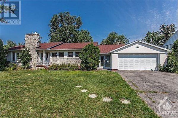223 ROGER ROAD, Ottawa