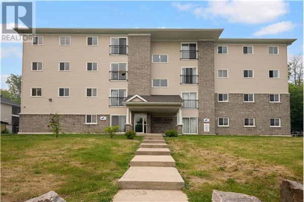 320 LAKE ST STREET, Pembroke