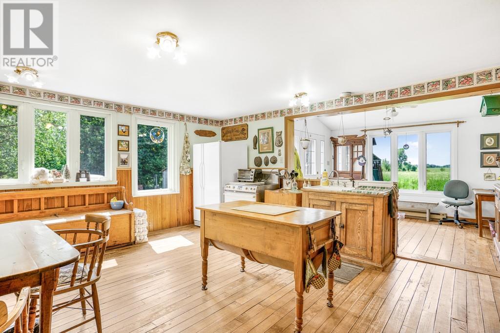 Listing 1348081 - Large Photo # 15