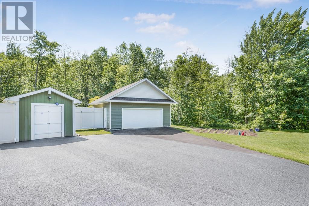 Listing 1348649 - Large Photo # 3