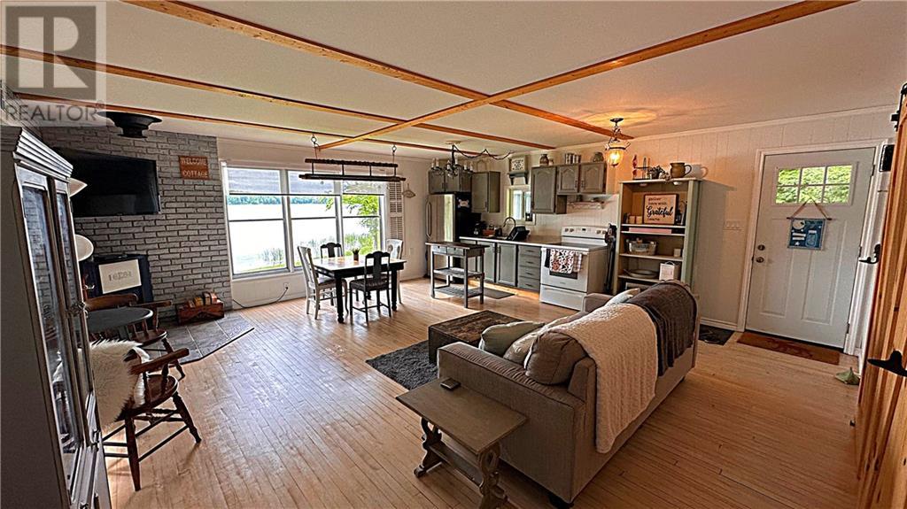 94 GRAHAM LAKE ROAD