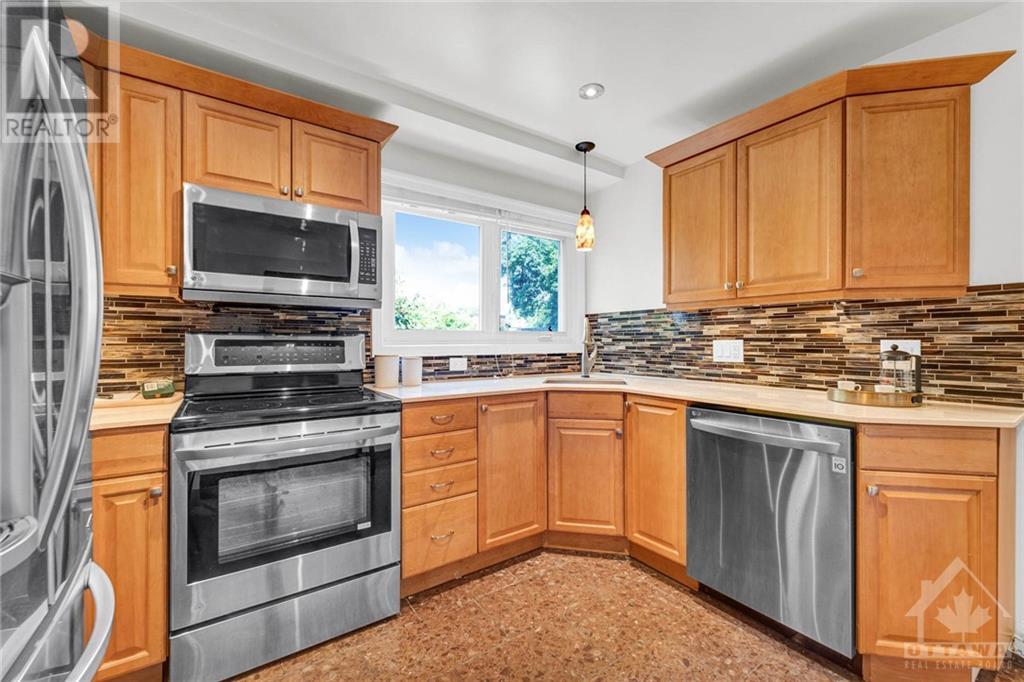 Listing 1349068 - Large Photo # 11